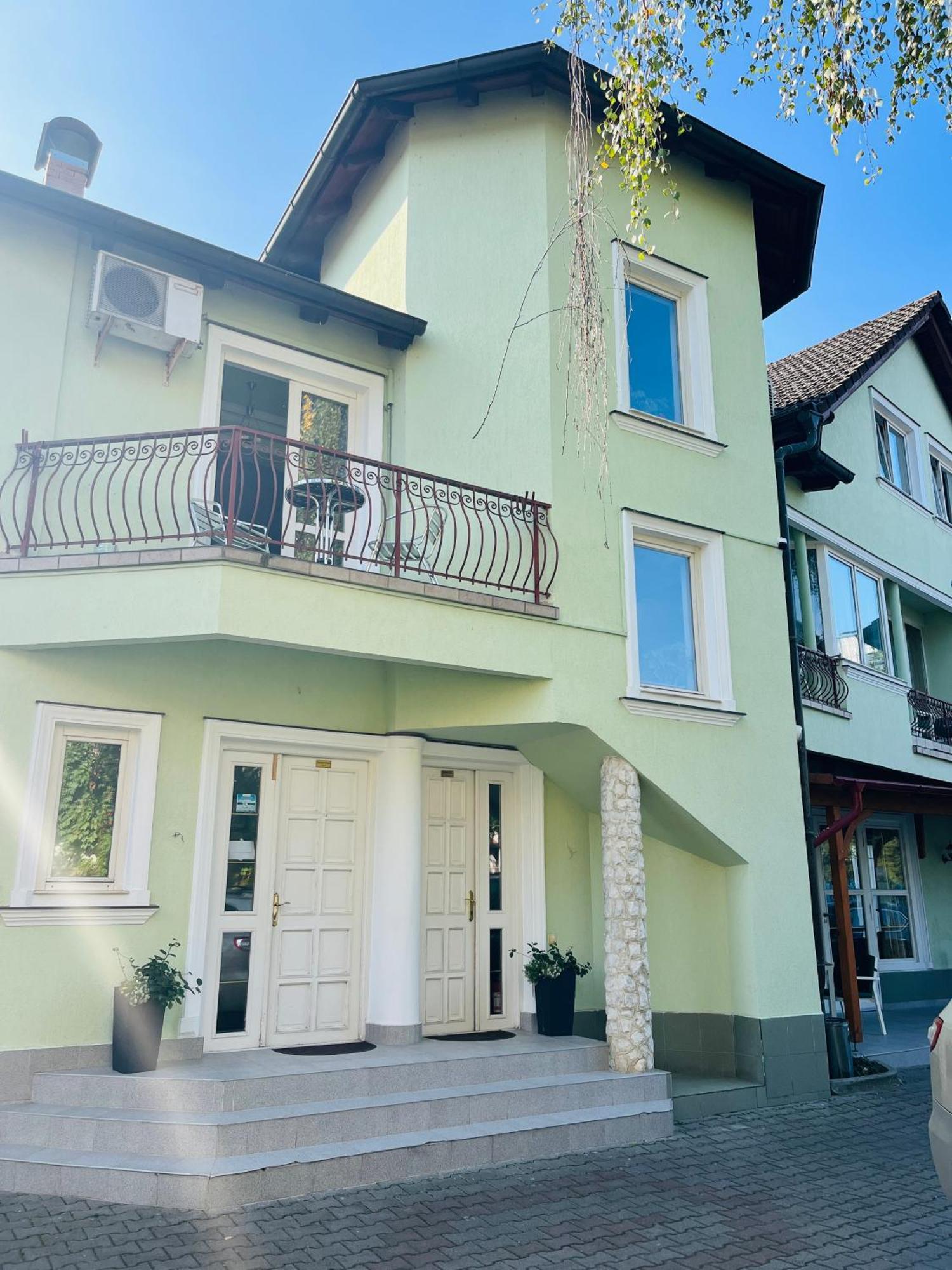 Pensiunea Curtea Bavareza Târgu-Mureş Exteriér fotografie